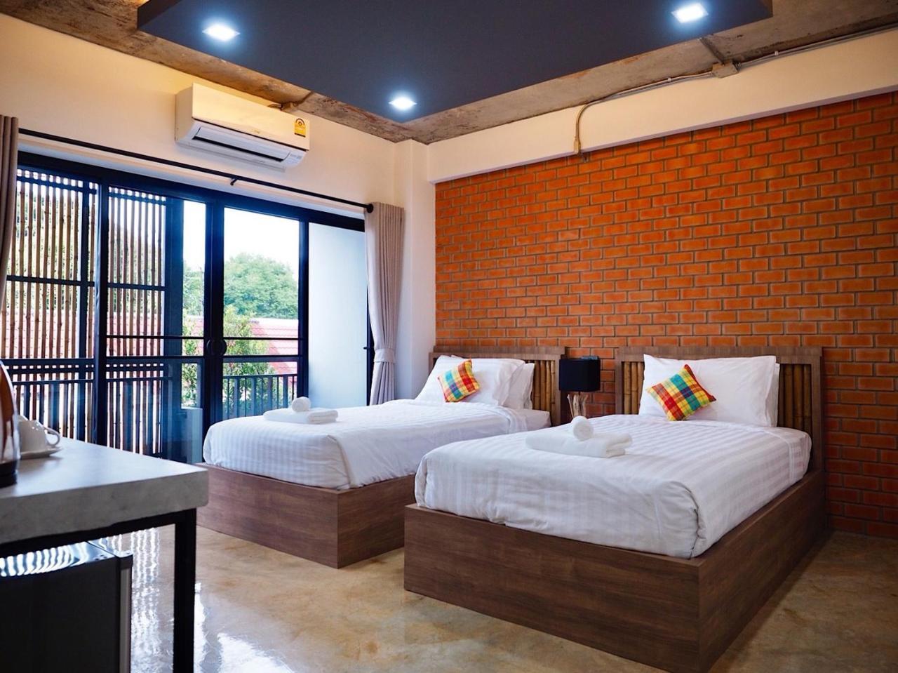 Luck Esan Loft Hotel Ubon Ratchathani Exterior foto