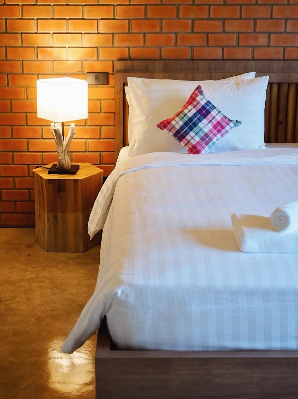 Luck Esan Loft Hotel Ubon Ratchathani Exterior foto