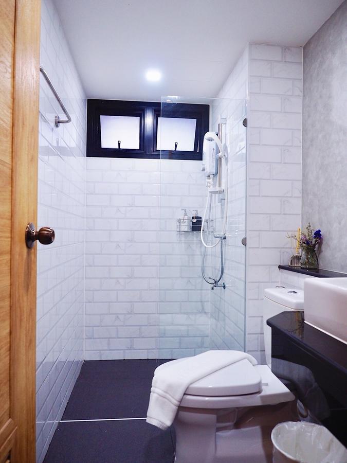 Luck Esan Loft Hotel Ubon Ratchathani Exterior foto