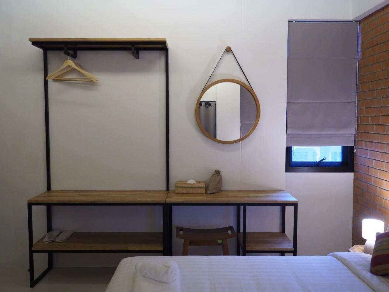 Luck Esan Loft Hotel Ubon Ratchathani Exterior foto